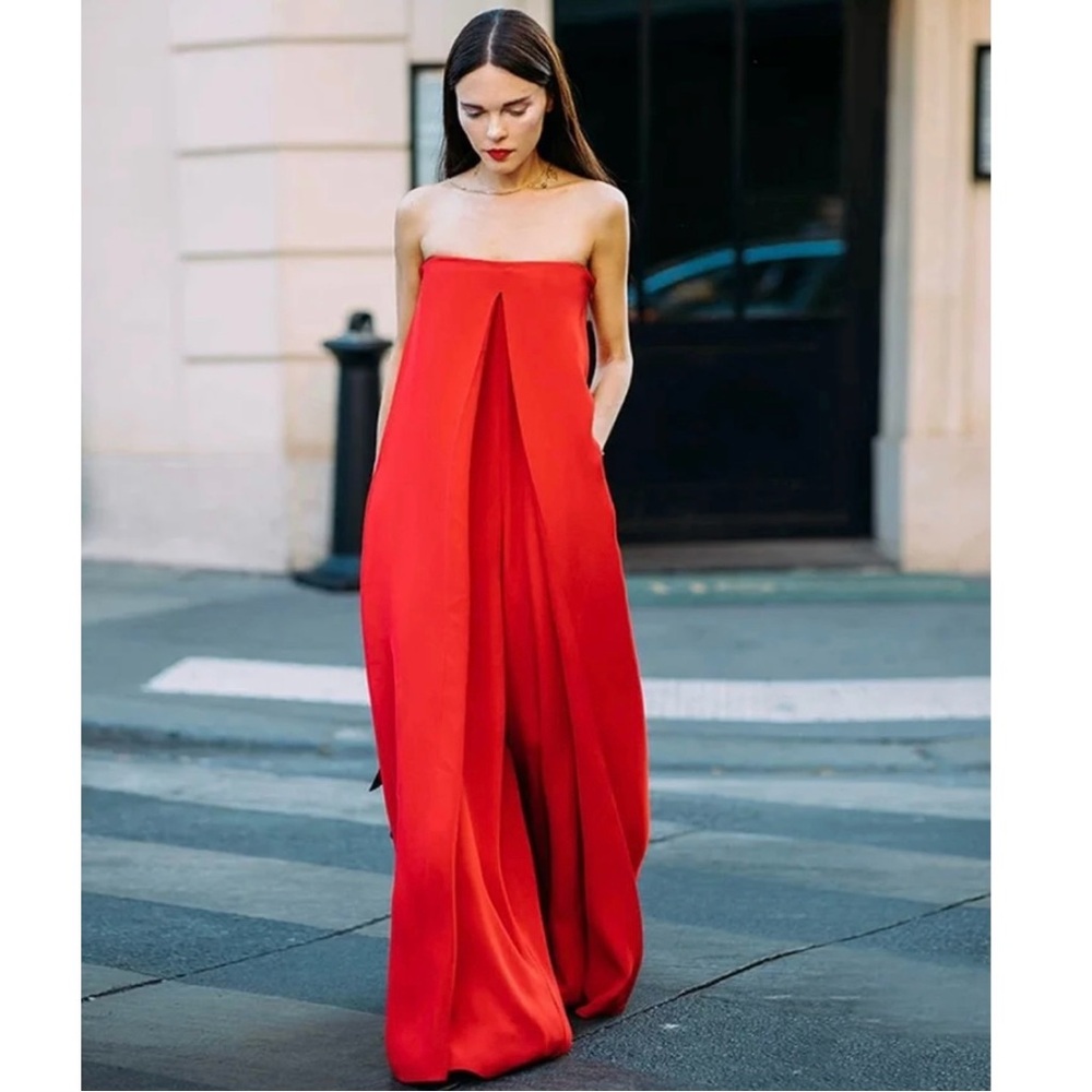 Elegant Strapless Gown - Jumpsuit great for formal events - Like new, Ladies’ M